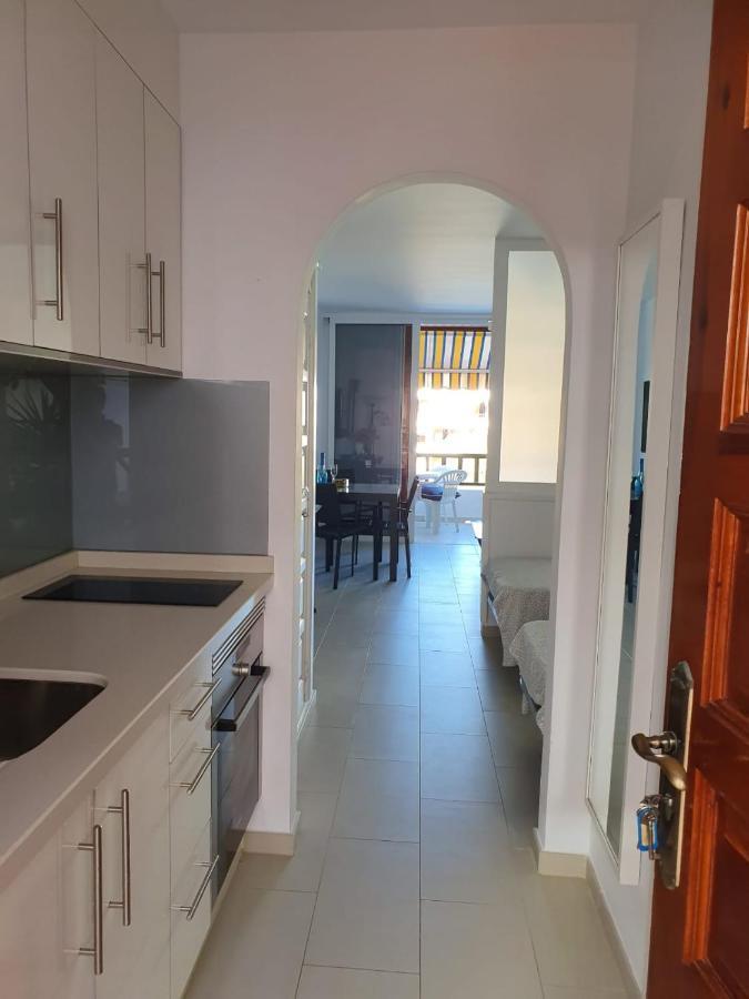 Parque Santiago 3 Studio Apartment Арона Екстериор снимка