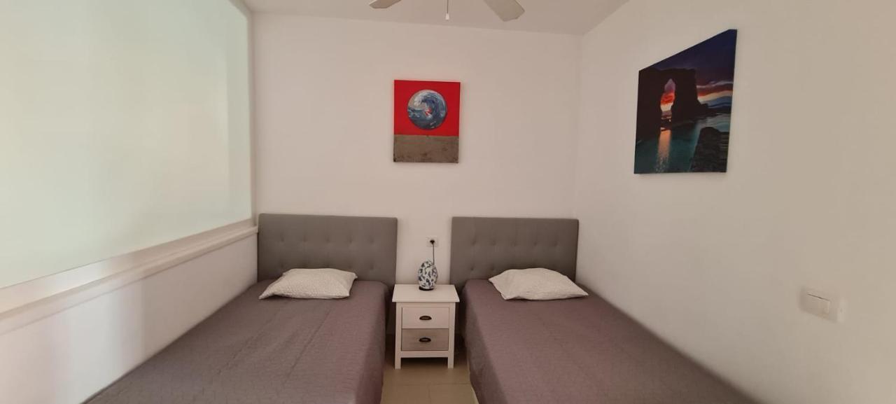 Parque Santiago 3 Studio Apartment Арона Екстериор снимка